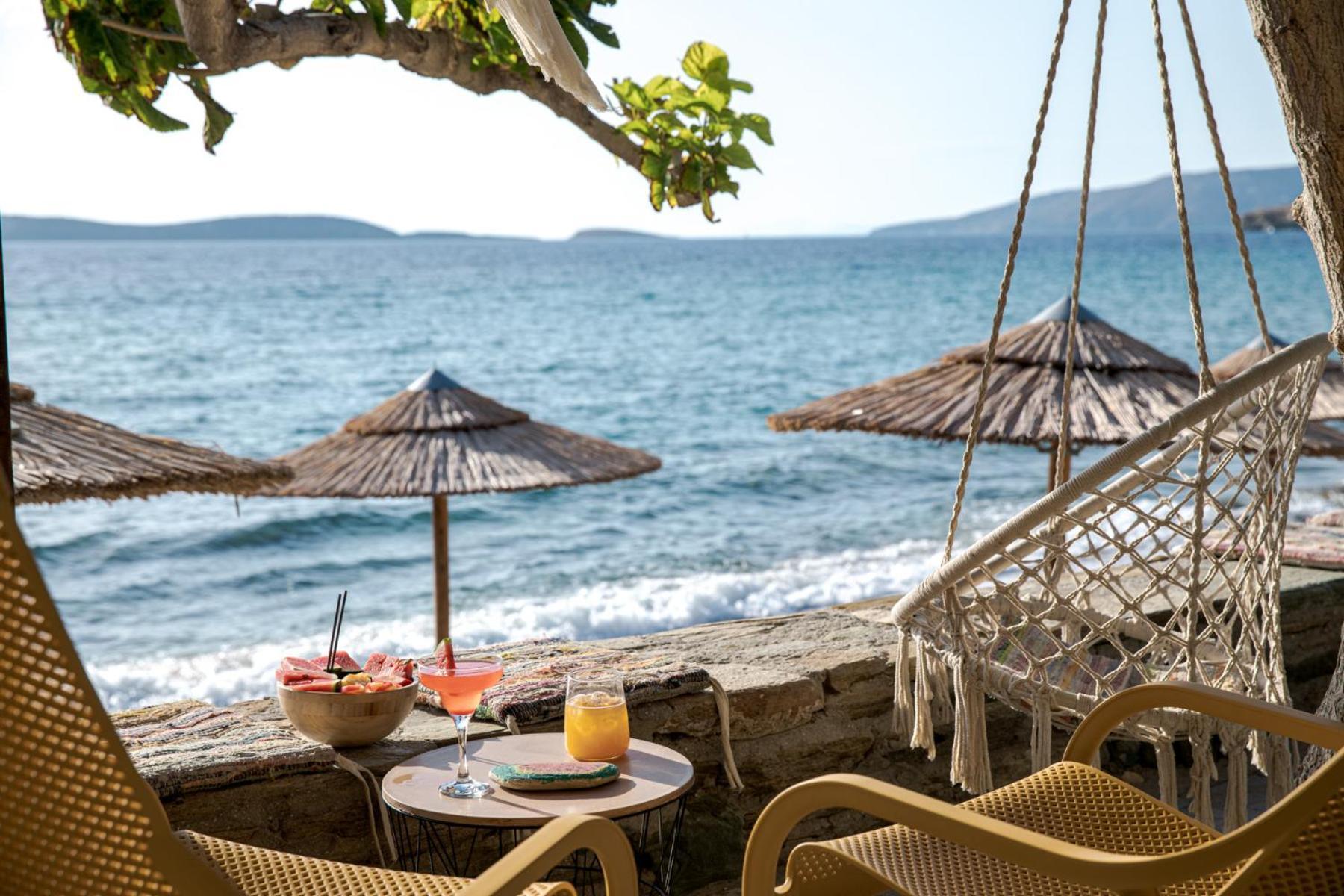 Aneroussa Beach Hotel Batsi  Luaran gambar