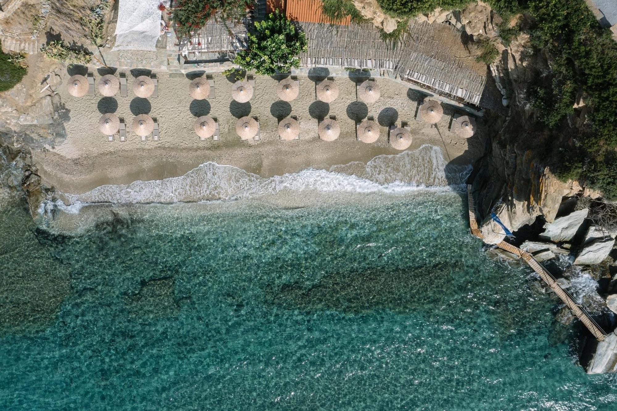 Aneroussa Beach Hotel Batsi  Luaran gambar