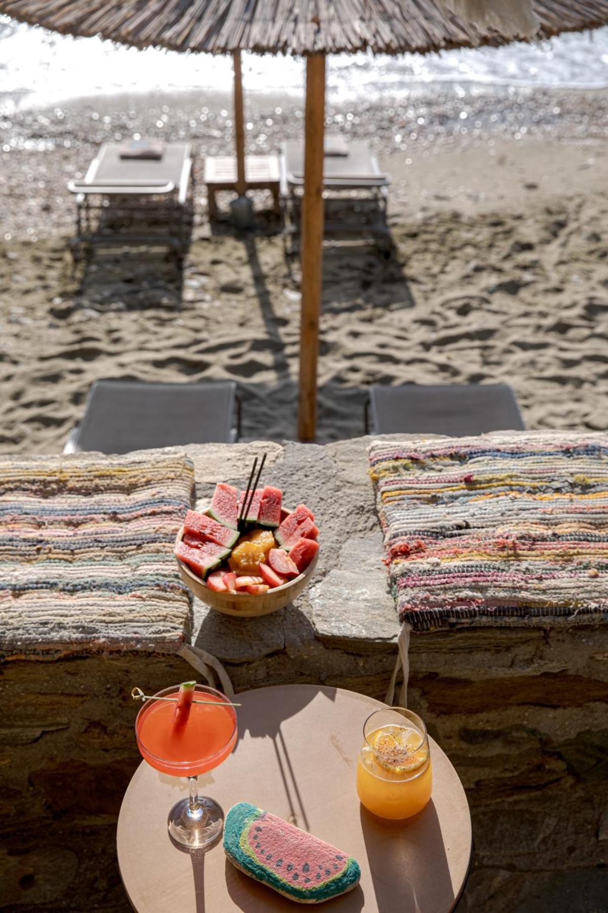 Aneroussa Beach Hotel Batsi  Luaran gambar